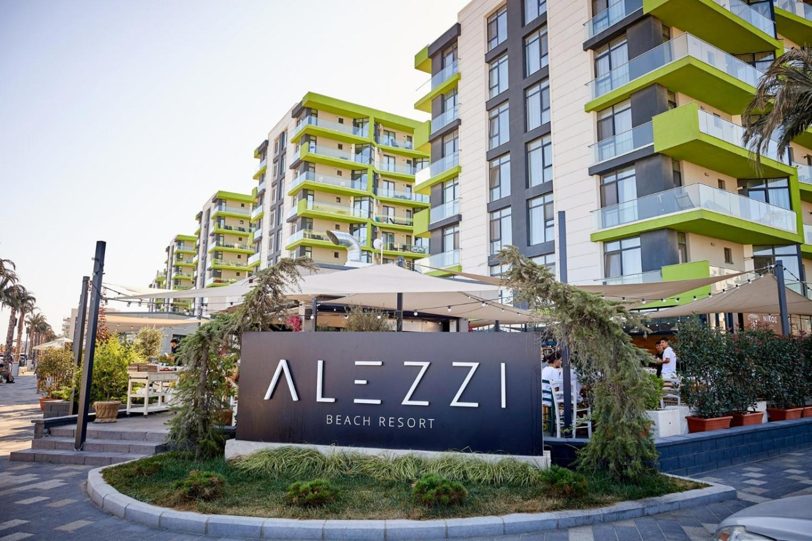 Evelyn'S Apartment Spa&Pool Beach Resort Mamaia Exterior photo